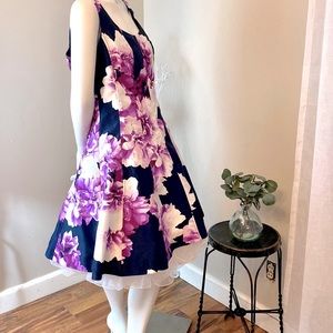 Perfect for Wedding Season!   Beautiful Floral Spring/Summer Dress. NWOT